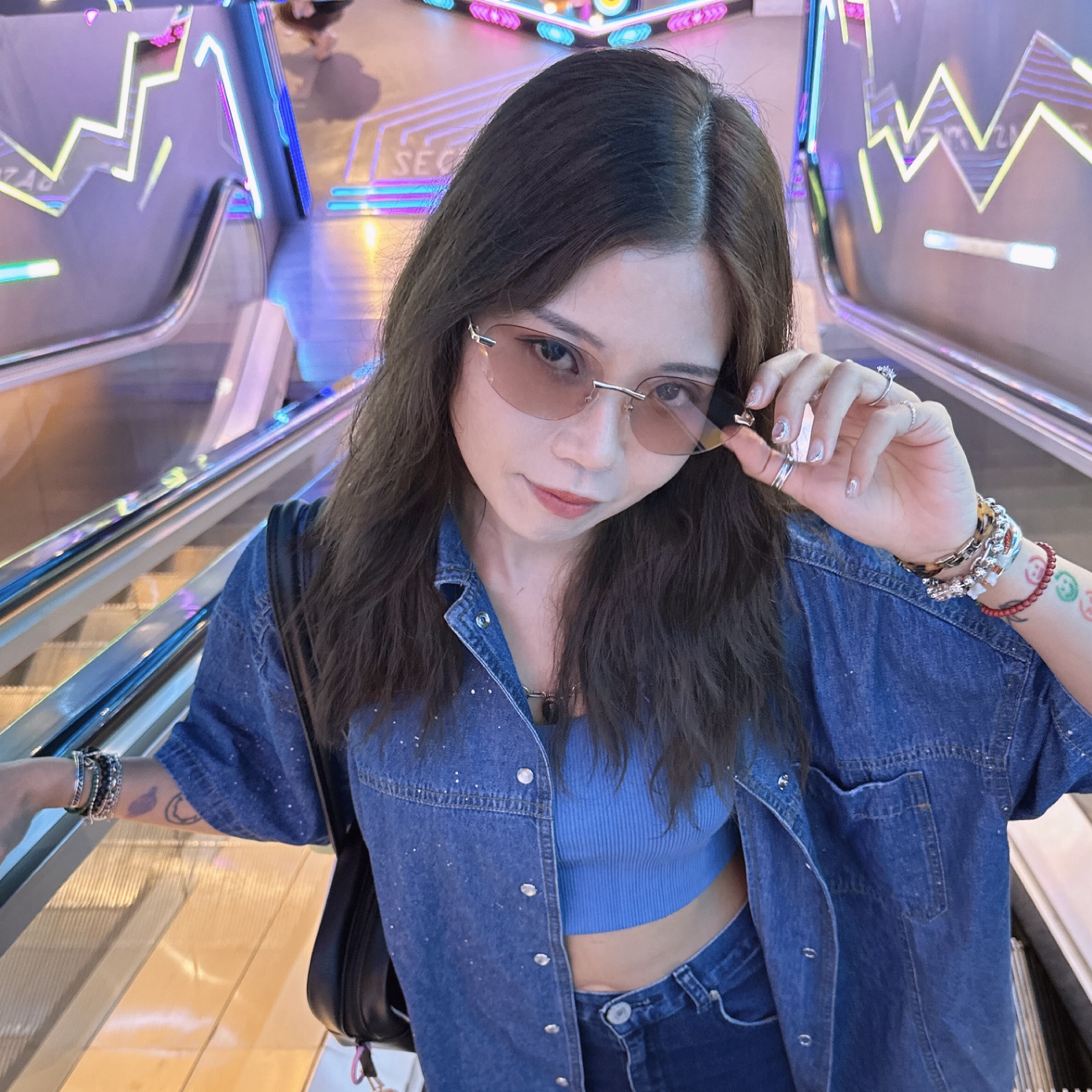觀看DJ_Helen_海倫最新影片與貼文 - 17LIVE - Live Streaming