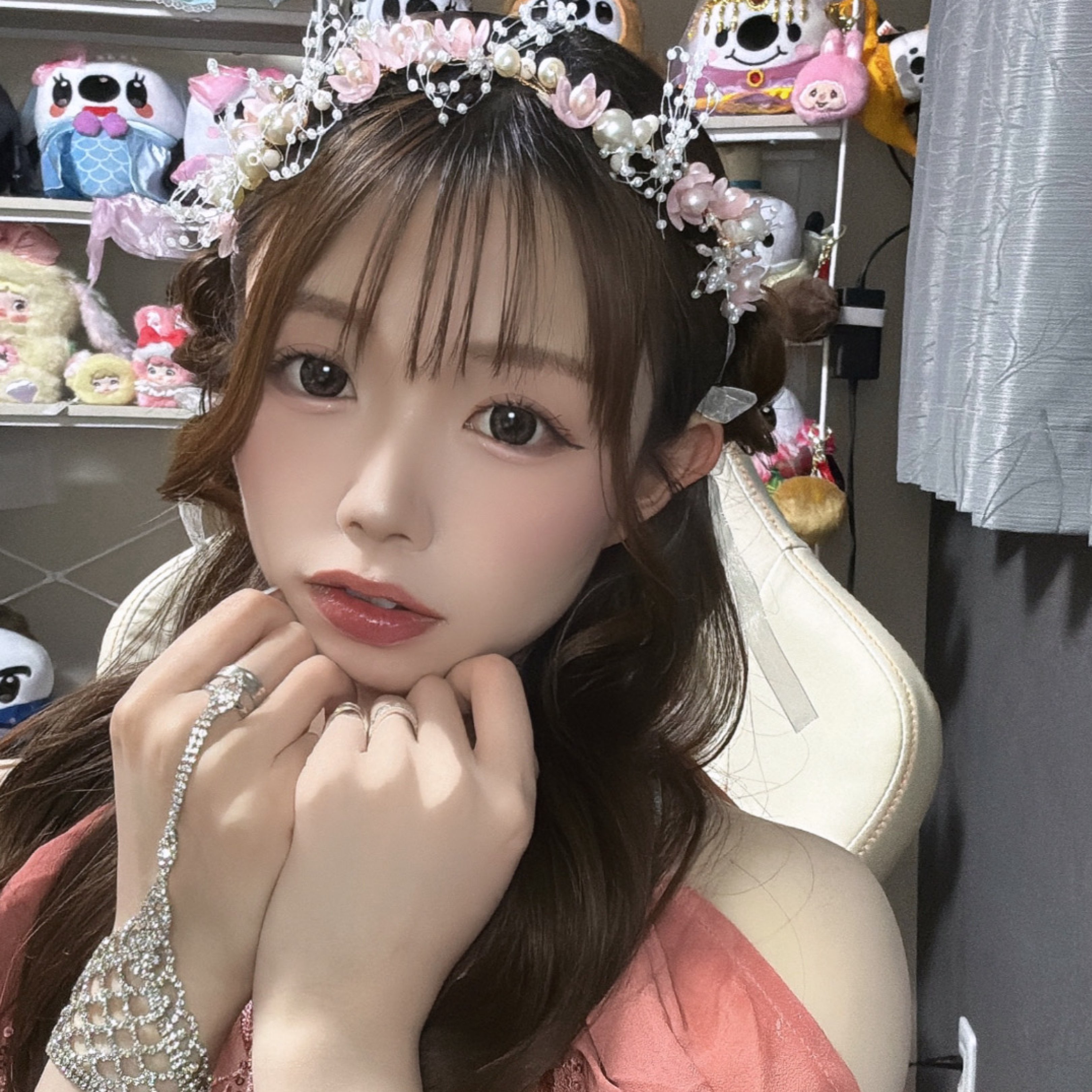 Watch ゆりん💙🤍❤️Yurin's profile and the latest news on 17LIVE