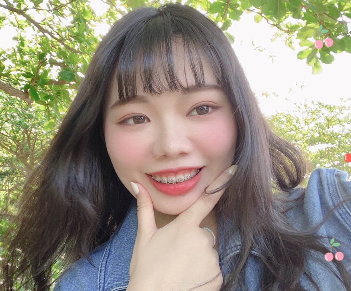 Watch 妮可妮可🌻's latest videos and posts on 17LIVE - Live streaming