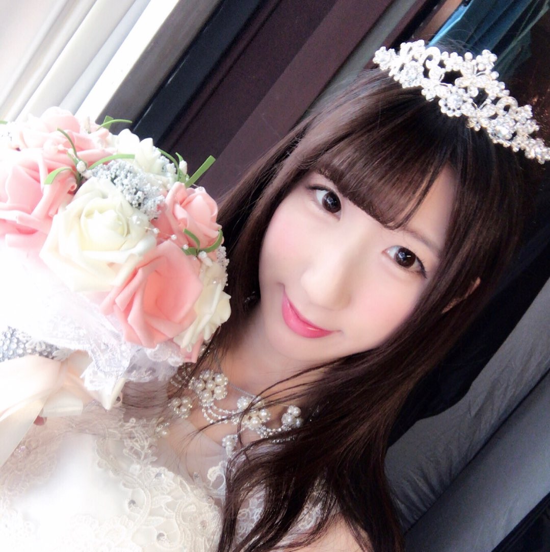 遠藤香🐰Kaoru🌸 直播| 觀看遠藤香🐰Kaoru🌸 最新影片、圖片與貼文- 17LIVE