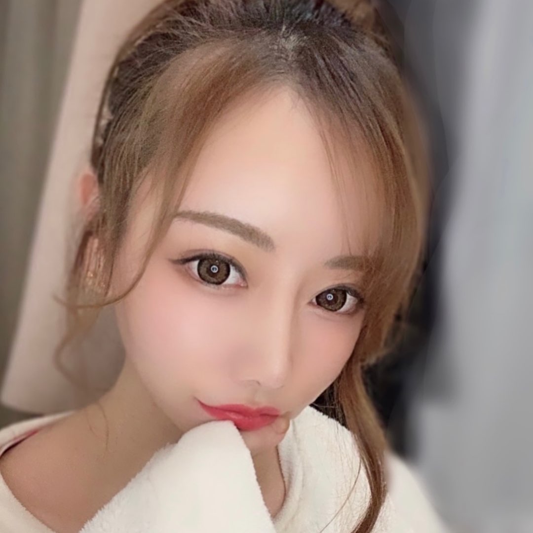 Watch まりち💋💄's profile and the latest news on 17LIVE - Live