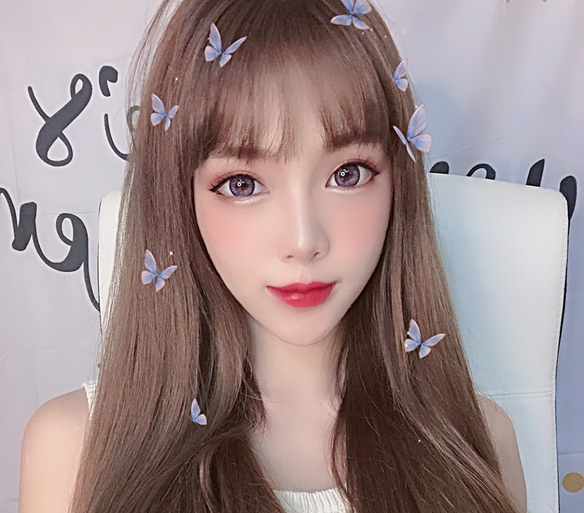 茲茲 Abby 17live Stream