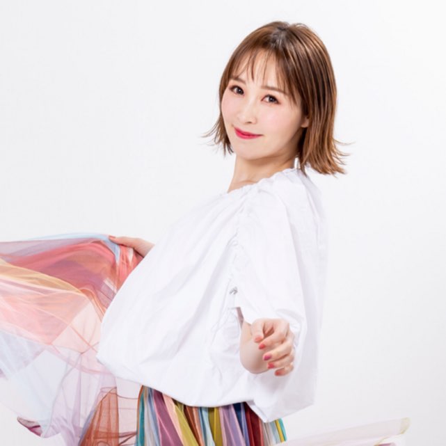 愛内里菜_officialのプロファイルと最新情報をチェックしましょう