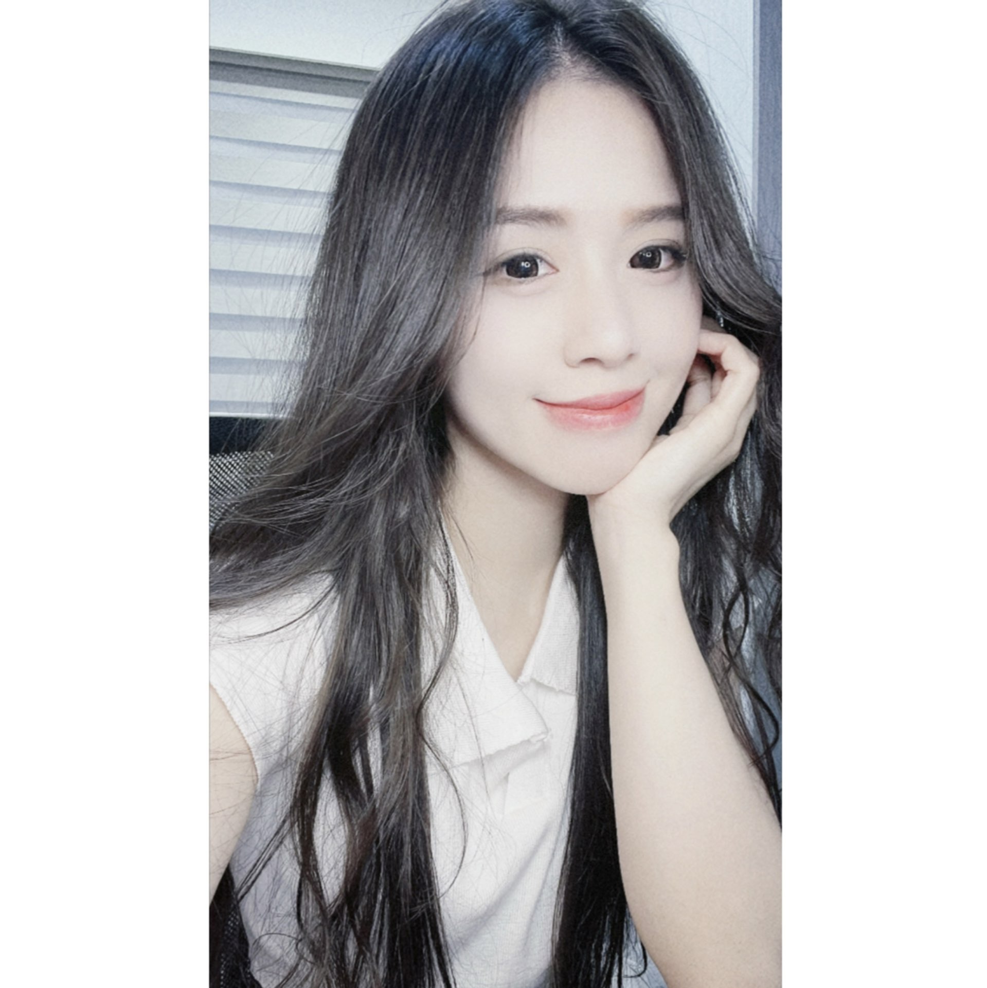 LiveOMG - Live Video Streams. Periscope, YouNow, Vichatter, Smotri.com,  Fotka, Meerkat, and etc.