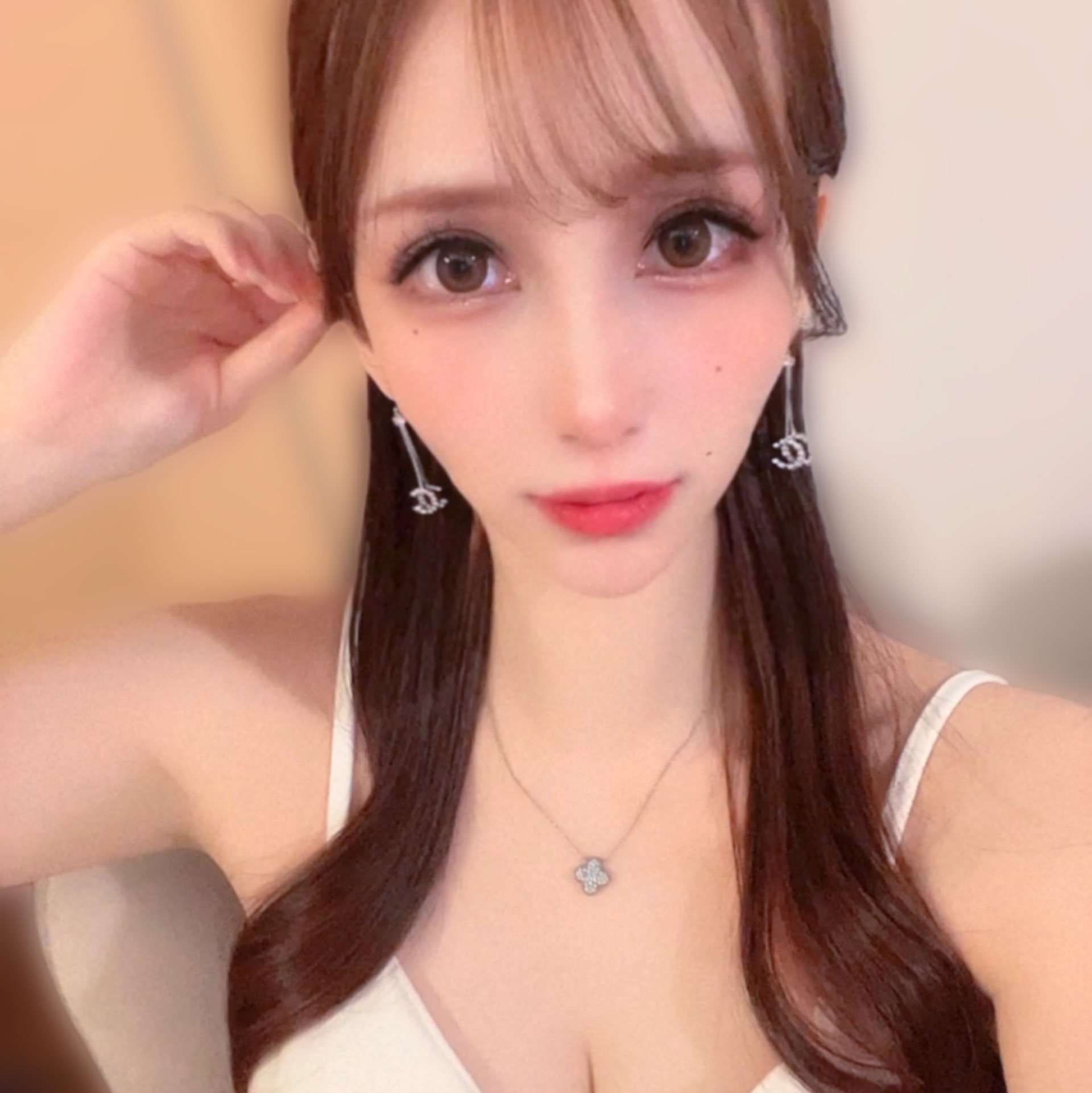 LiveOMG - Live Video Streams. Periscope, YouNow, Vichatter, Smotri.com,  Fotka, Meerkat, and etc.